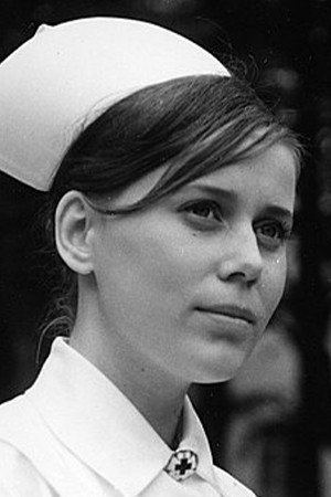 Pirkko Peltonen as Juulia (segment "Juulia") in Onnelliset leikit