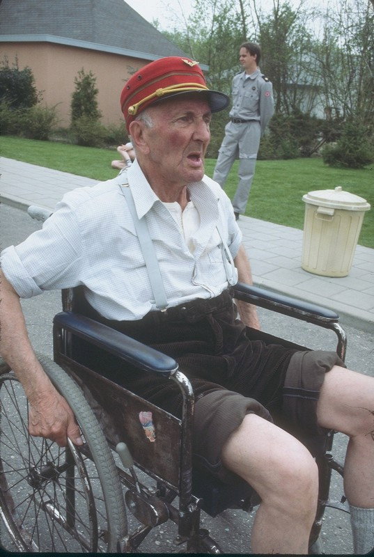 Herman Passchier as Opa Flodder in Flodder