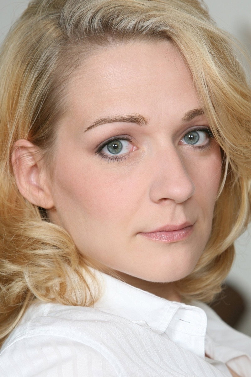 Anika Mauer as Antje Köhler in Christmas Crossfire
