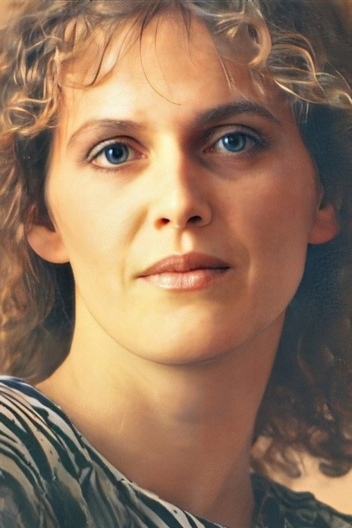 Ināra Slucka as Freddie Rice in Загадка Эндхауза