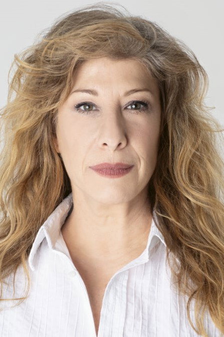 Nathalie Seseña as Mina in El día de la bestia