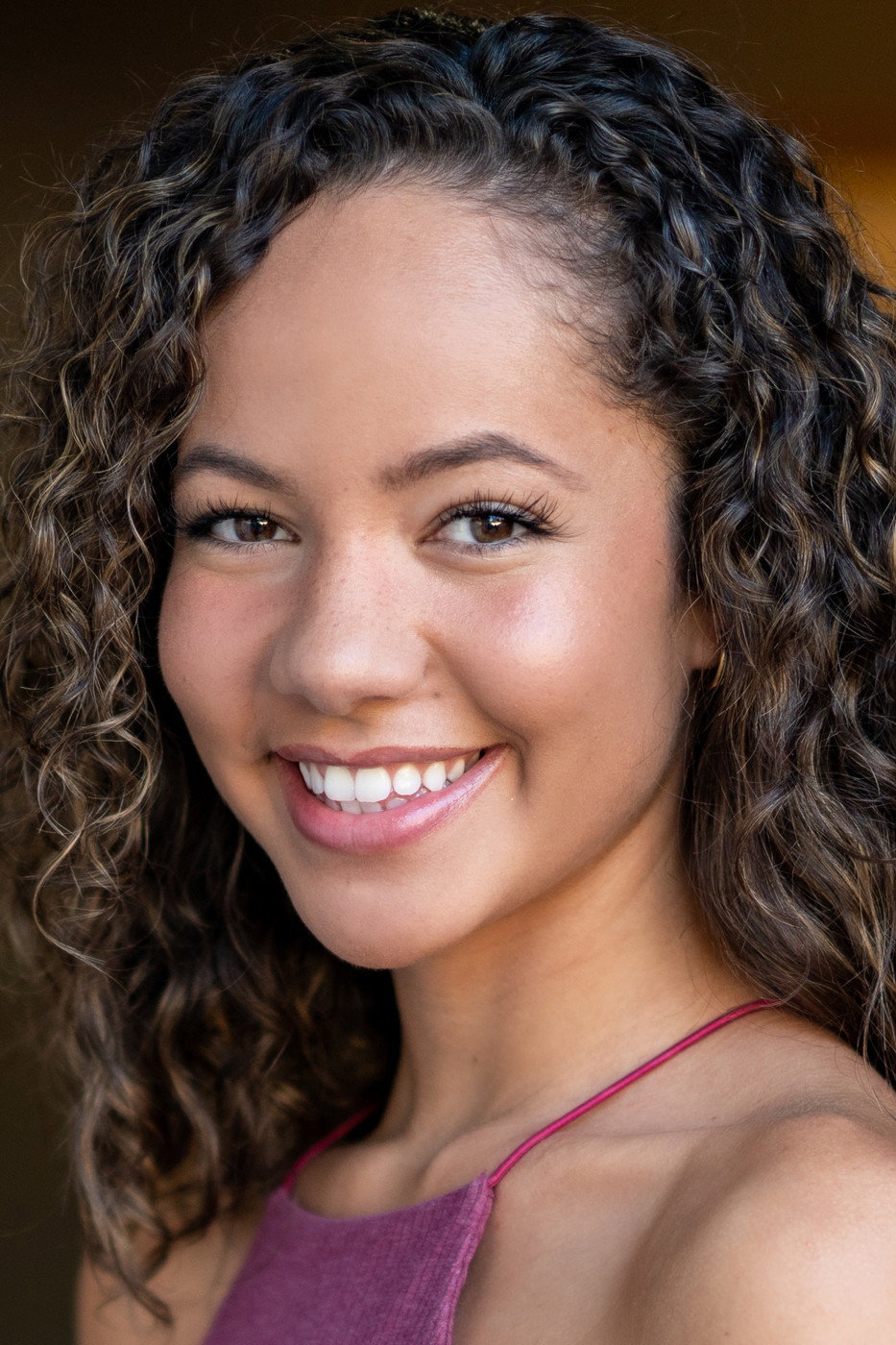 Lexie Stevenson as Kate in Love at First Lie