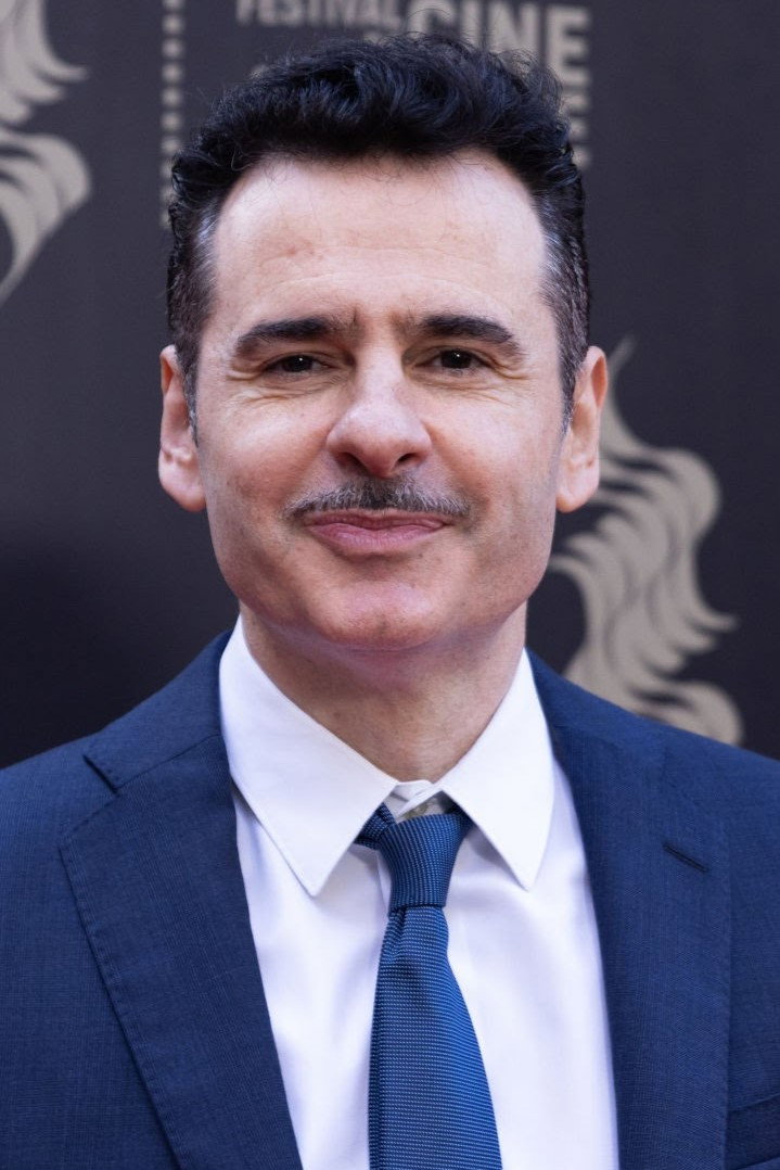 Luis Miguel Seguí as dimitri in Run a way
