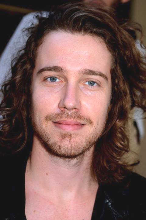 Julien Doré as Panda in Panda