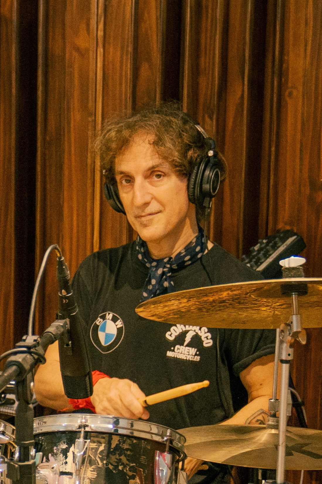Fernando Samalea as Self - Drummer in Charly García: Hello! MTV Unplugged