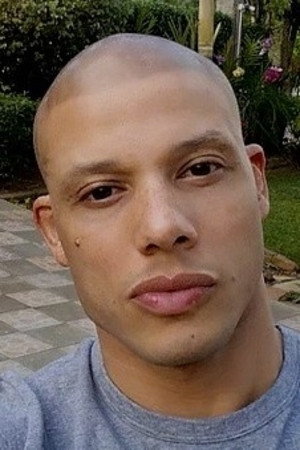 Marcos James as Gilbert in Headless Horseman