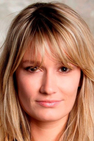 Maartje Remmers as Mother in Greifensee