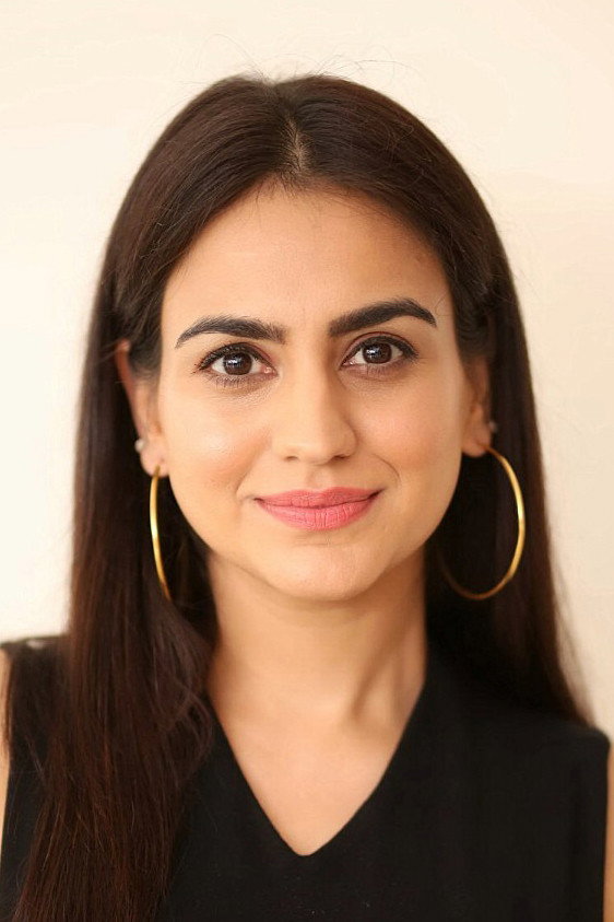 Aksha Pardasany as Puja in Ride