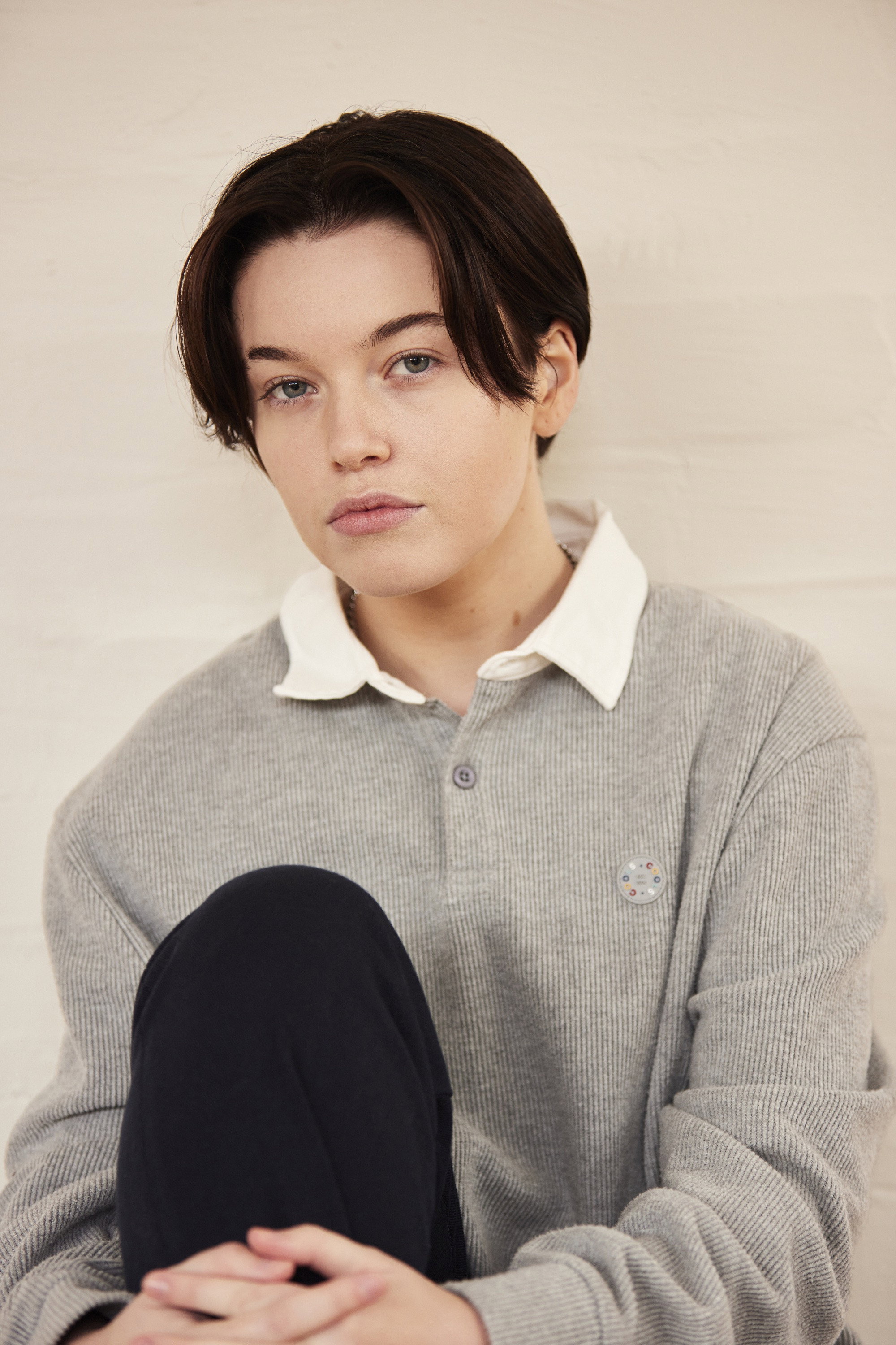 Max McKenna as Alex Jones in Jones Family Christmas