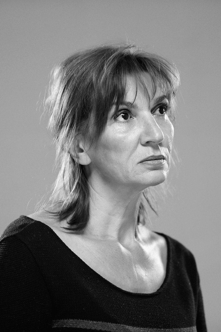 Мария Каварджикова as Stanka in Don't Close Your Eyes