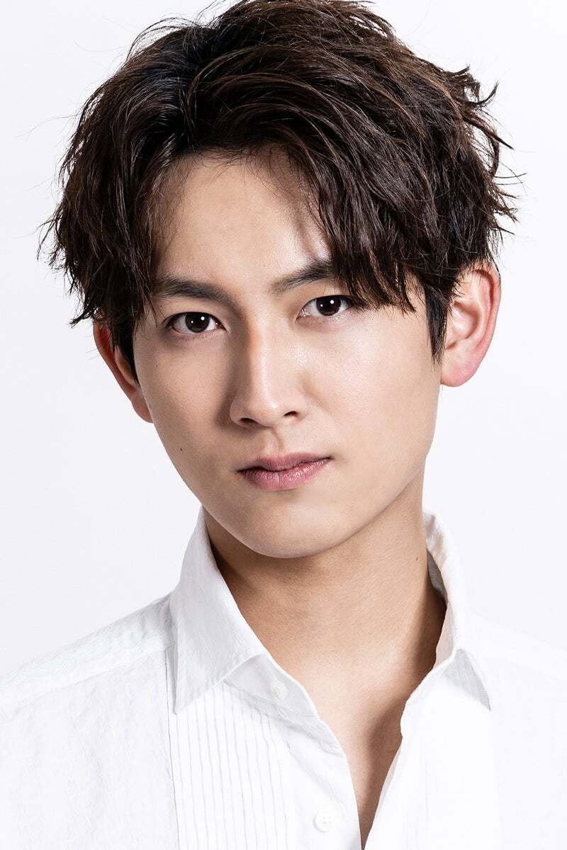 Keigo Hagiya as Aym / Kamen Rider Proto Gaim in Kamen Rider Zangetsu the Stage -Gaim Gaiden-