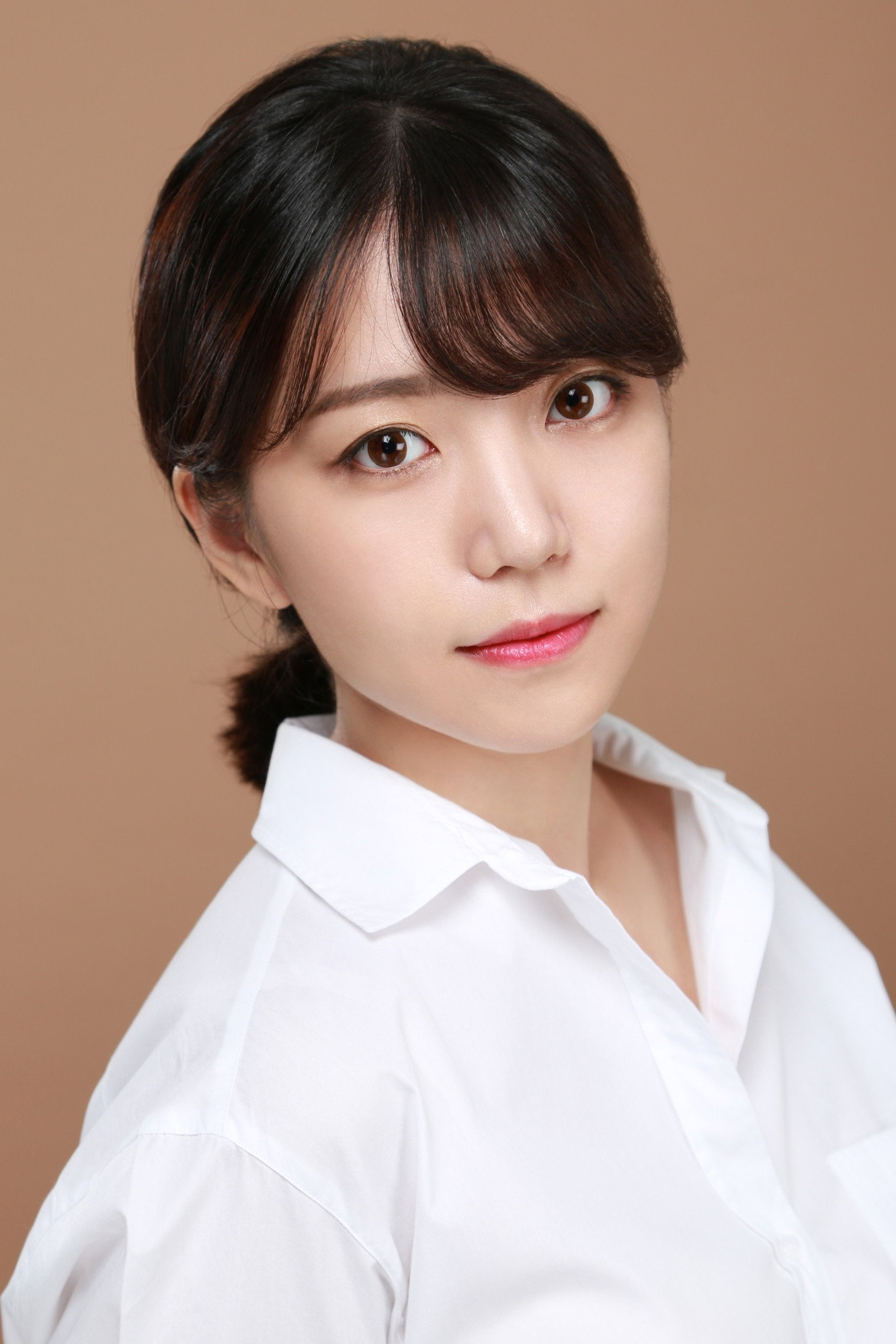 방시우 as (voice) in Pig That Survived Foot-and-Mouth Disease