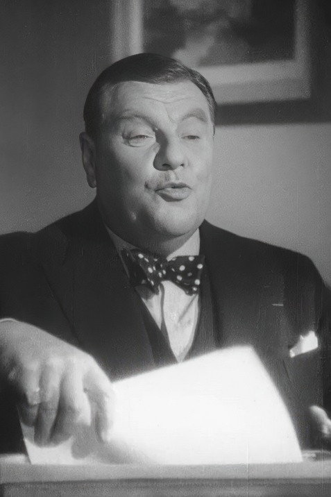 Marcel Carpentier as L'huissier in Jacques et Jacotte