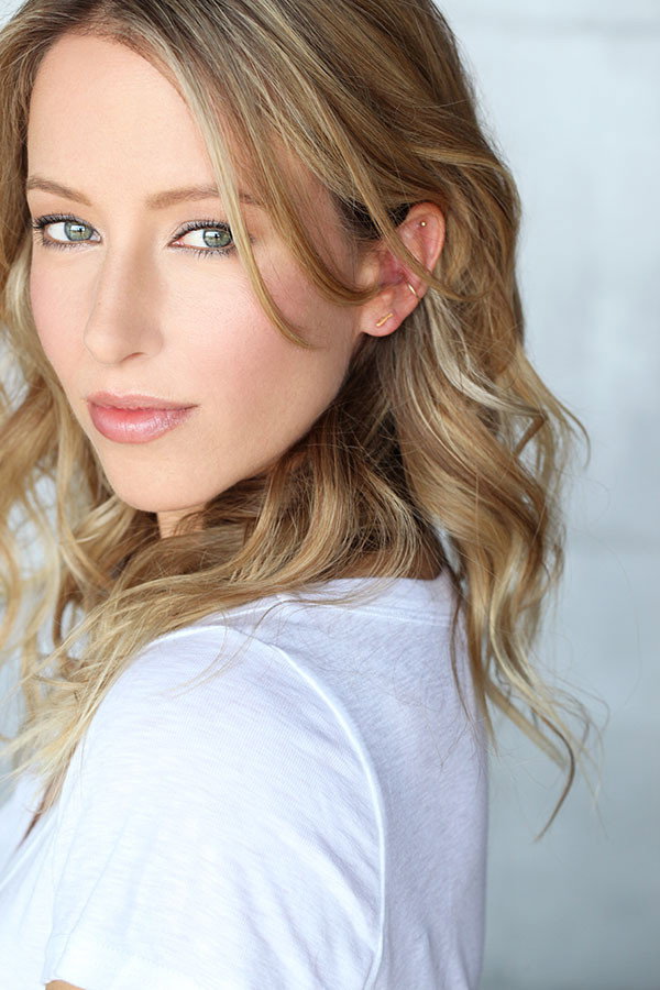 Alexis Boozer Sterling as Kate in Hide in the Light