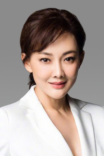 牛莉 as Wan Shanhong in New Fortress Besieged