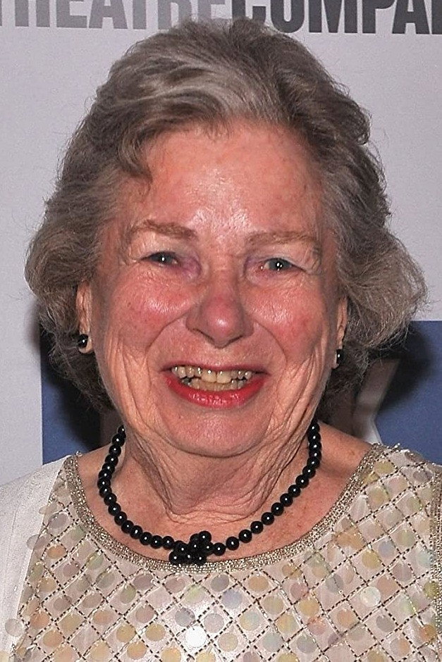 Angela Paton as Hattie Anderson in Trapped in Paradise