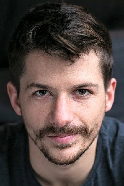 Robin Barde as Bertrand Loiseau in Crime dans le Larzac