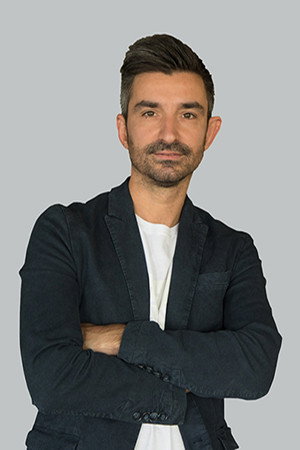 Mariano Bruno as Totore in Gomorroide
