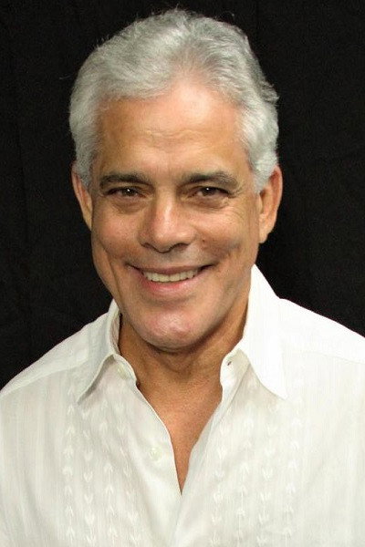 Raúl Carbonell Jr. as Fepe in Barrios