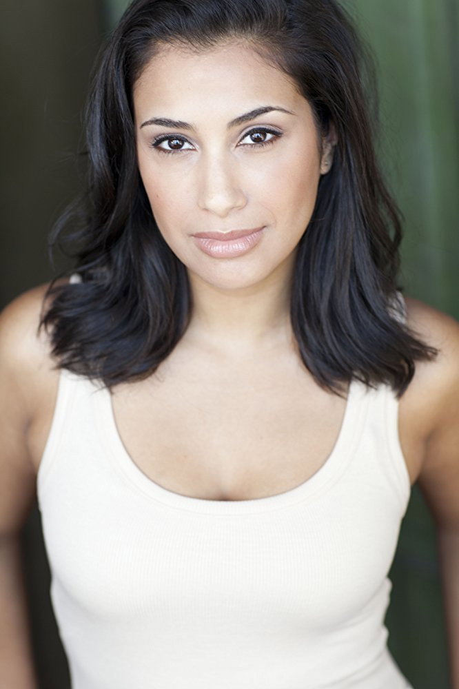 Natasha Forouzannia as Jessica in Brown Girls