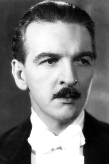 R. A. Dvorský as Vilém in Krb bez ohně