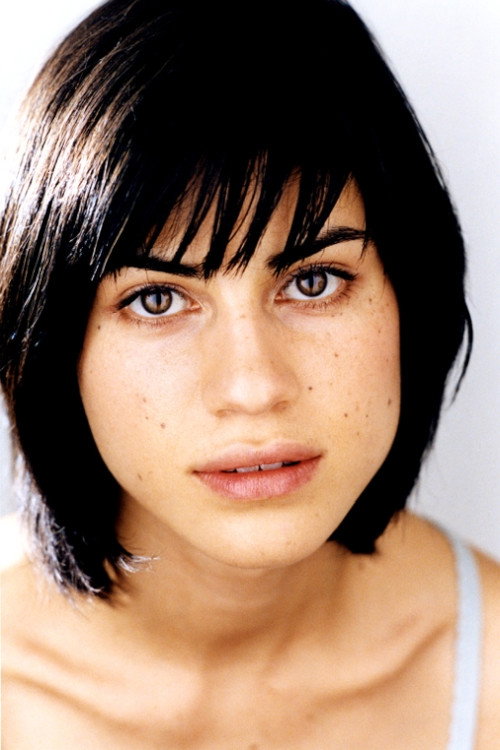 Ana Cruz Kayne as Liz in Depraved