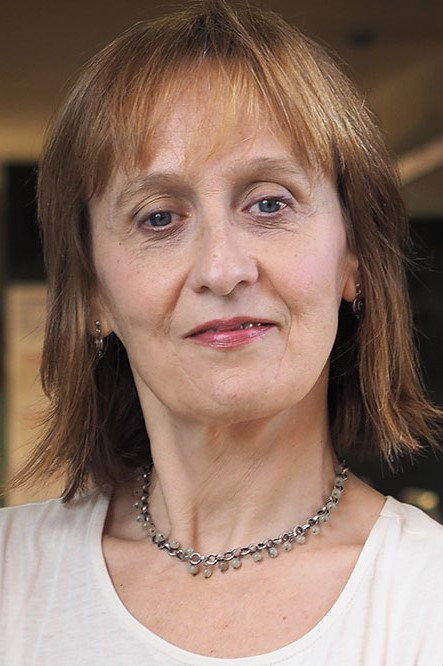 Ione Irazabal as Antonia in Lo que no se ve
