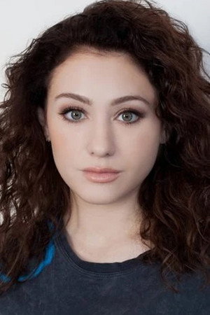 Jill Shackner as Jamie in Text Me