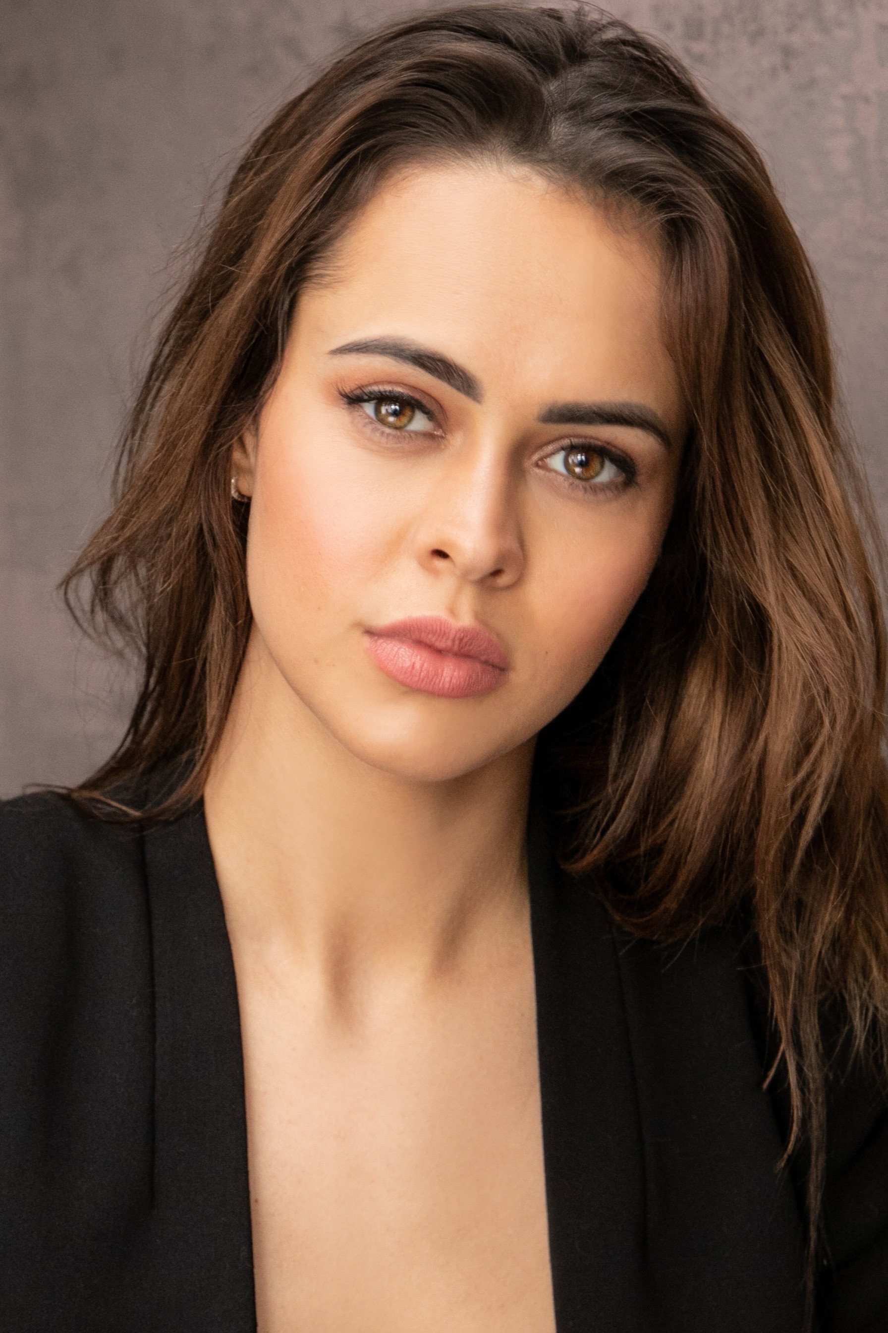 Marybeth Havens as Danielle in The Lodge