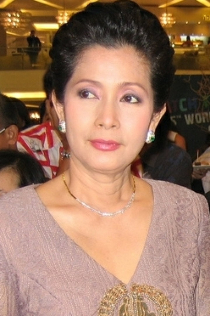 Aranya Namwong as Rattana Petchpantakarn in The Bodyguard