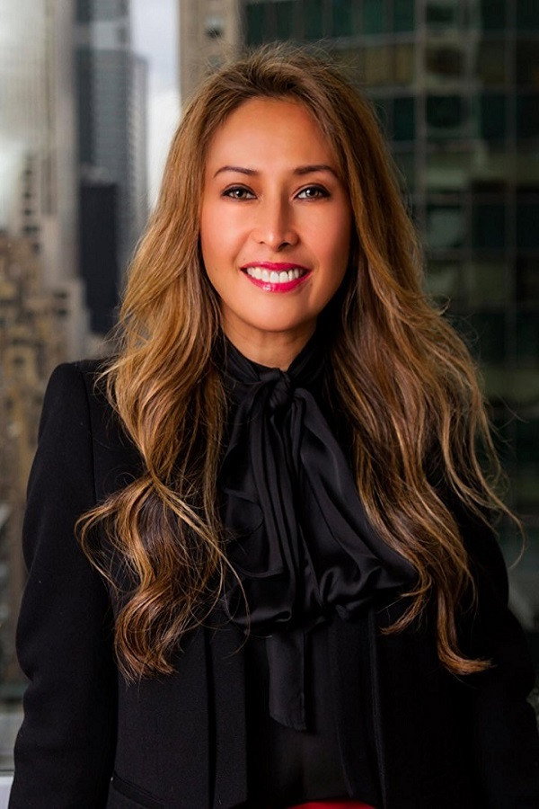 Samantha Lopez as Florence Zafra in Love. Die. Repeat.