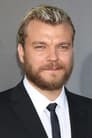 Pilou Asbæk is