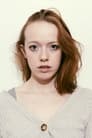 Amybeth McNulty is