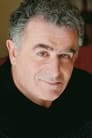 Saul Rubinek is